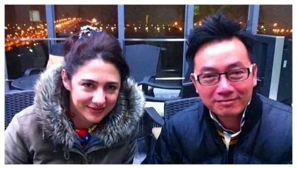 28年前，娶了国外女明星的北京出租车司机王宏业，如今怎么样了？