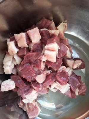 红烧羊腿肉的做法步骤 第1步