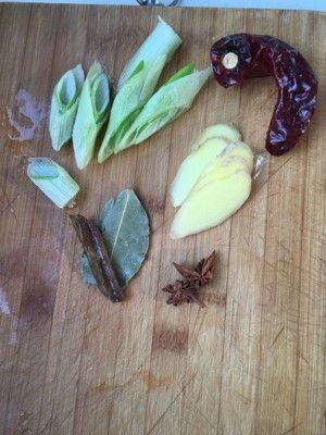 红烧羊腿肉的做法步骤 第3步