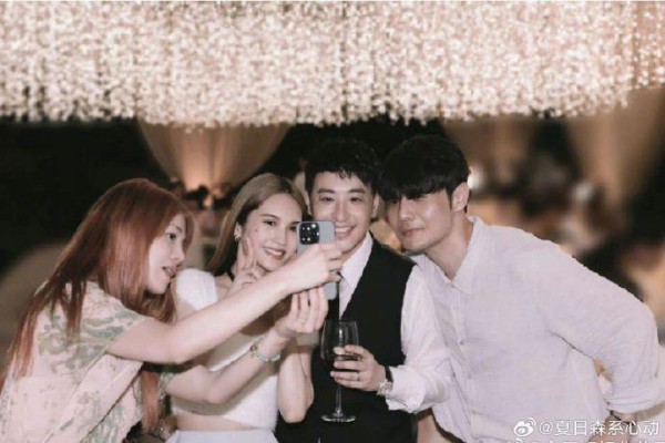 他俩长期分居，好像还没办婚礼？李荣浩跟杨丞琳感情没得说！