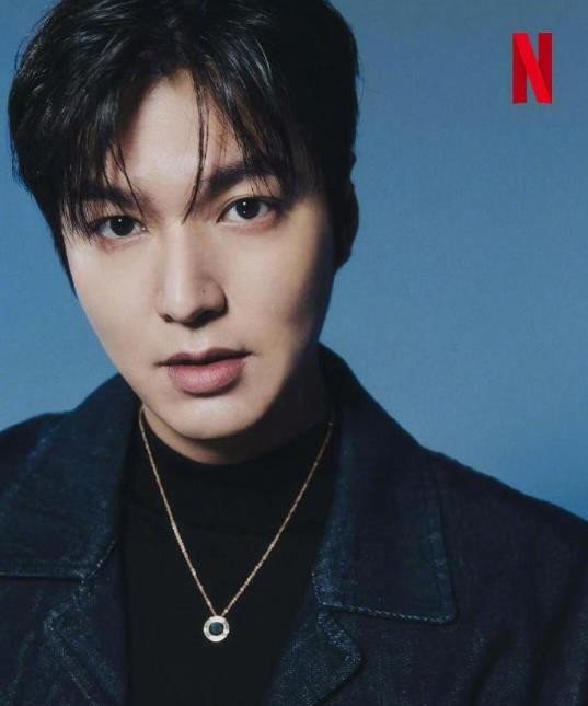 李敏镐否认与朴春恋爱 表示两人之间没有私交