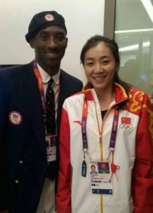她是中国女篮第一美女，容颜堪比明星，科比库里都被她征服过！