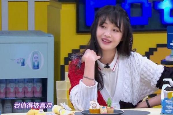 郑爽有多矛盾？一边宠粉一边不想有粉丝，和当年减肥状态一样