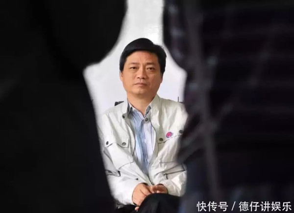 为何崔永元敢说敢言，不怕得罪人？因为其父亲背景强大