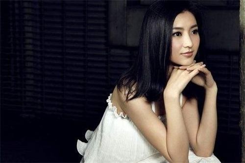 女星过气多心酸？“沈眉庄”斓曦的状况让人感叹万分！