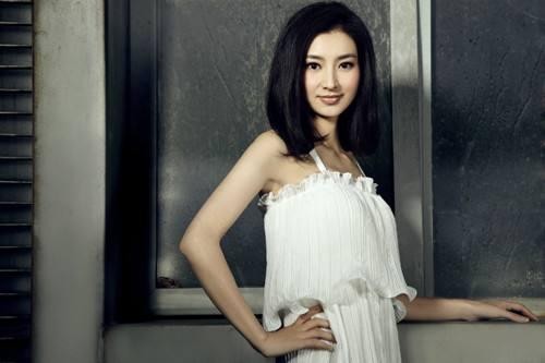 女星过气多心酸？“沈眉庄”斓曦的状况让人感叹万分！