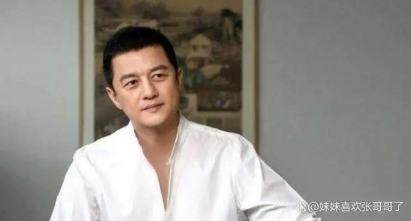 14年前的李亚鹏焦头烂额雇了30多个保安，还是没守住产房里的人