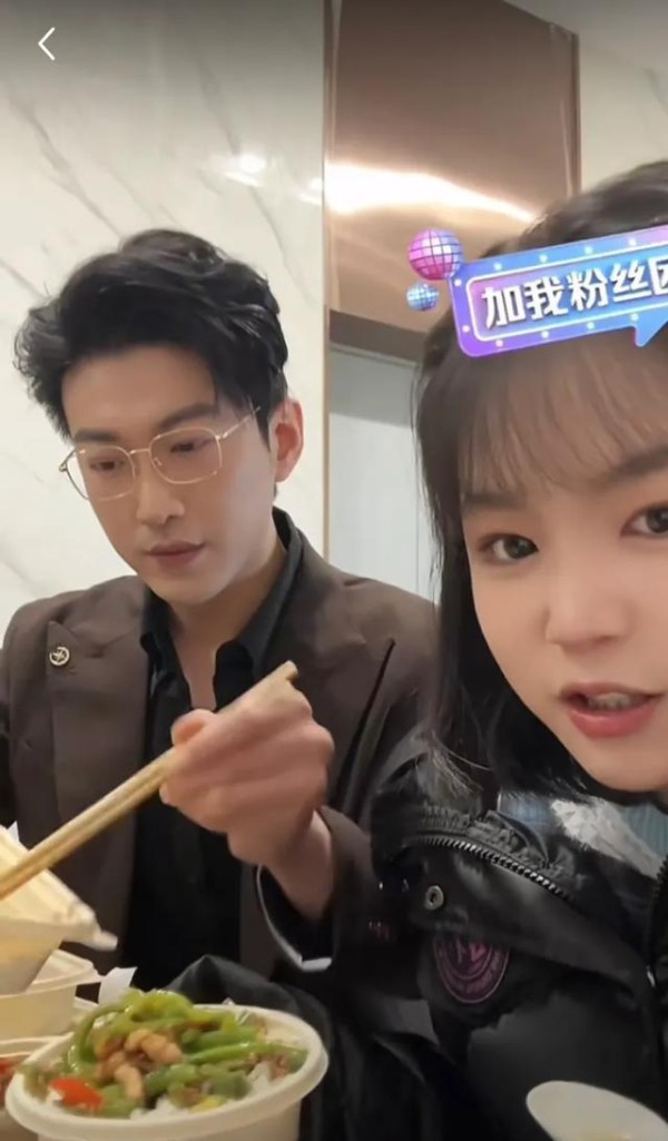 从于龙与杨咩咩，看啥样女生能拥有爹系男友幸福？