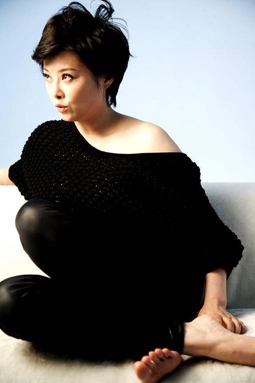 铁齿铜牙张国立被传潜规则数名女星, 袁立被正妻当场扇脸