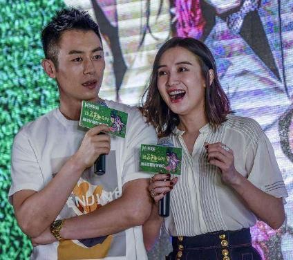 娱乐圈低调五位明星夫妻,张嘉译上榜,最后一位结婚花3000元