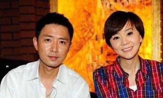 娱乐圈低调五位明星夫妻,张嘉译上榜,最后一位结婚花3000元
