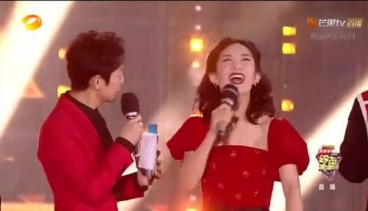 何炅谢娜发生什么事关系变了？何炅什么时候改口叫谢娜而不是娜娜