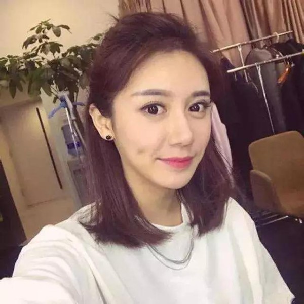 詹姆斯中国行, 最悲催的就是美娜了, 而新赛季美娜将会更加尴尬