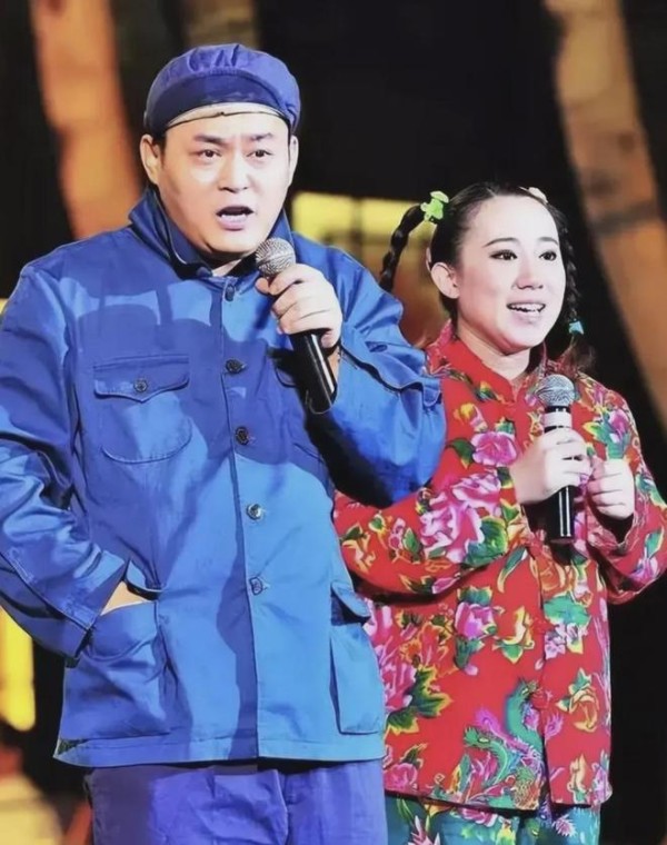 丫蛋现状：是3个孩子妈，和师兄王金龙离婚后，转身嫁给同门师弟