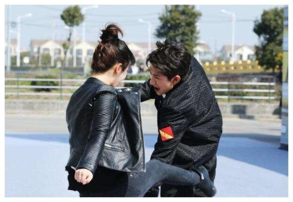 娱乐圈有种友情叫：张一山和杨紫，我陪你吵陪你闹同样也要护着你