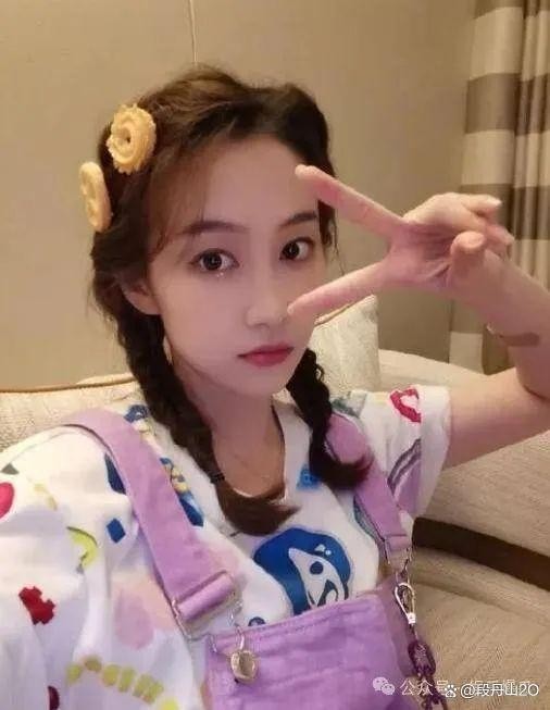 刘美含相亲竟成‘全民公敌’？女观众集体炸锅，揭秘背后的真相！