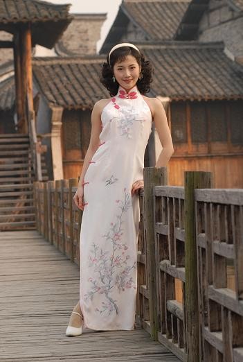群星云集《旗袍》孙晶晶:压力与信心并重(图)