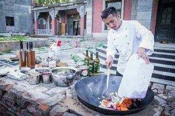 不会做饭的明星不是好厨师！除了黄磊张亮娱乐圈还有隐藏厨神！