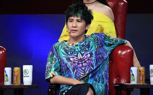 大张伟说鹿晗三年没有性生活是怎么回事？大张伟的人品好不好？