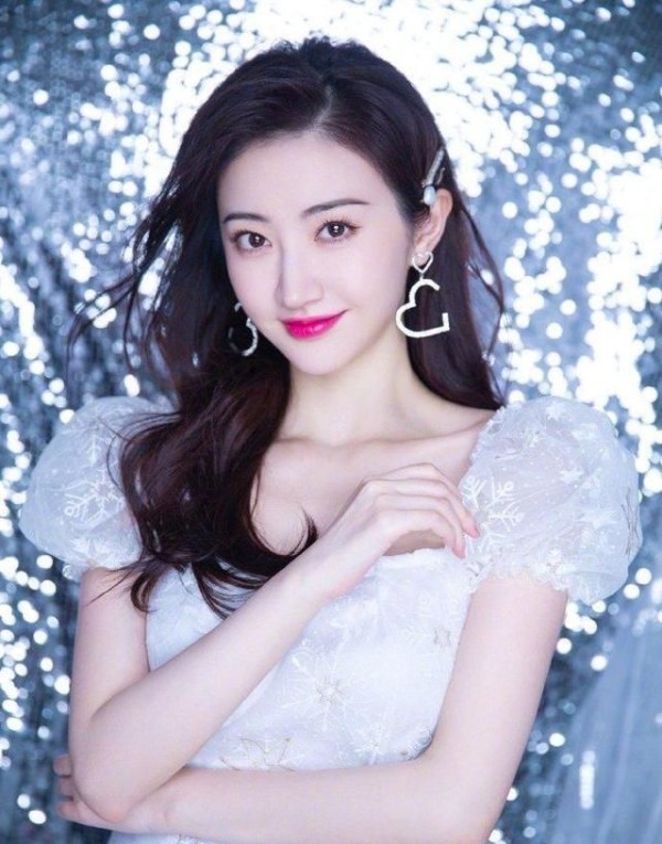 景甜资源为什么不如以前没有那么好了 景甜金主逃跑了？