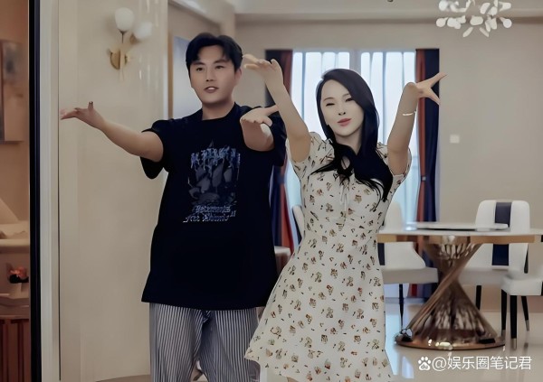 爱情之路并非坦途，相差十岁的明星夫妇，秦昊与伊能静