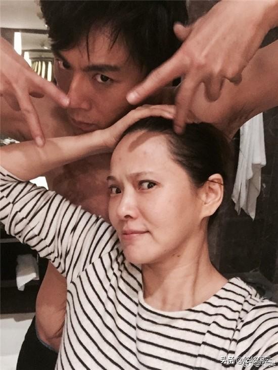 秦昊纪念结婚四周年晒搞怪合影，不给伊能静面子吗？