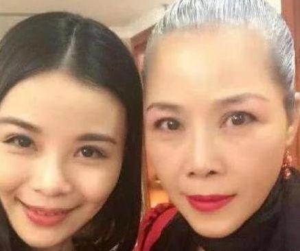 和那英老死不相往来，怒摔话筒惨遭“封杀”，52岁看起来老成大妈