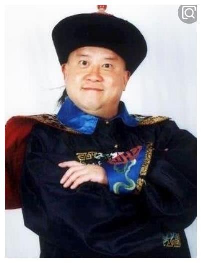 演过和珅的4位男星：其他三位都在模仿，只有图四将角色演活了