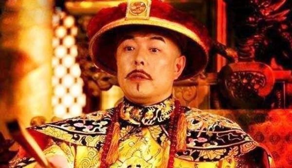 善于溜须拍马的和珅，为什么没能讨好嘉庆帝？原来如此！