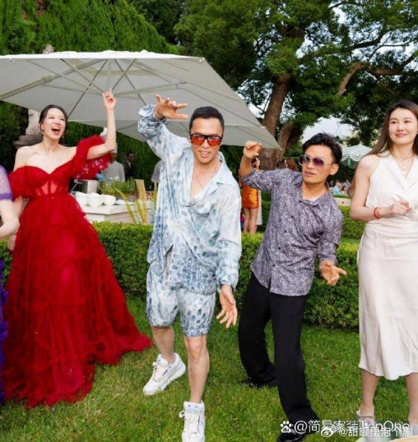 王宝强携女友冯清亮相：生活新篇与公众聚焦