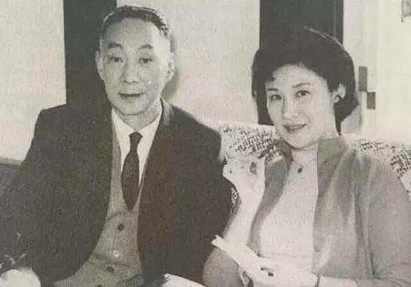 言清卿出书揭露了俞振飞的不堪，李蔷华霸气护夫将其告上法庭