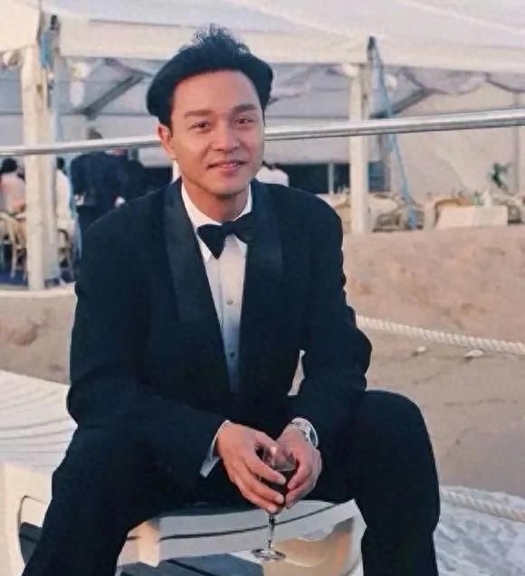 唐鹤德发文为张国荣庆生，带来扎心真相：爱你的人不会袖手旁观