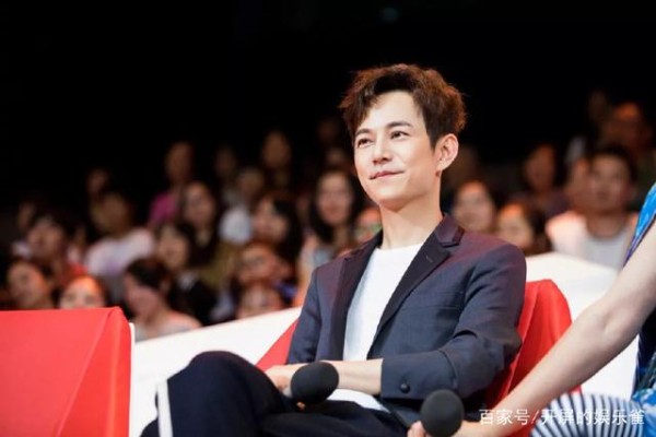 盘点那些个子不高的男明星小身躯里面照样有大能量，喜欢这份诚实