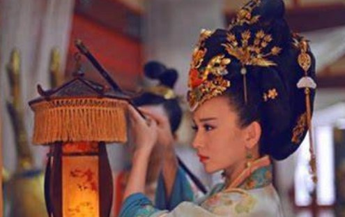 王皇后与武则天的后宫权斗：历史深处的宫闱风云