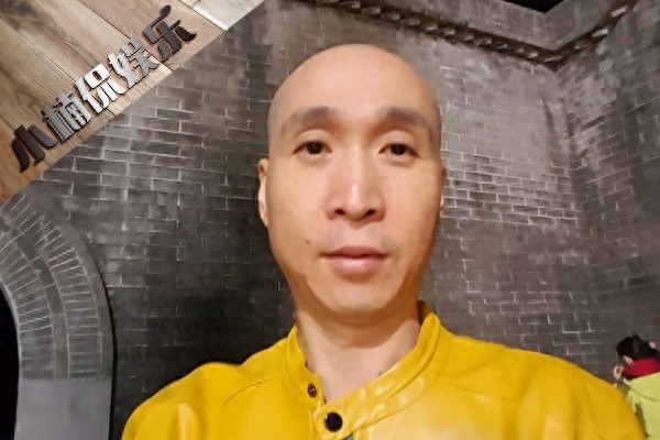 48岁韩兆近照曝光，接连和大腕合照，潘长江宋小宝都在其中