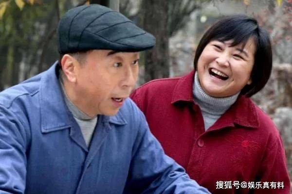 贾玲和冯巩什么关系 贾玲的成功和冯巩有关吗