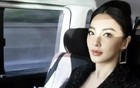 张雨绮车中自拍暴露傲人身材，美的让人移不开眼