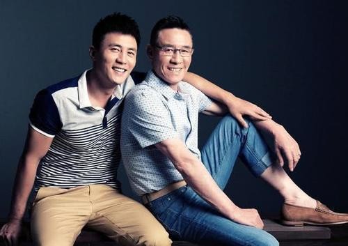 杜淳的亲妈58岁了，年轻时是个大美人，今比前夫的娇妻还会保养