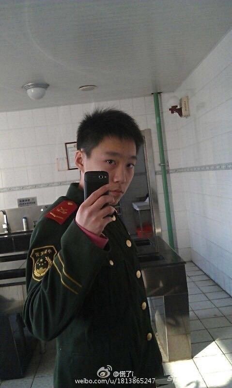 网曝柏青孙子刘程照片