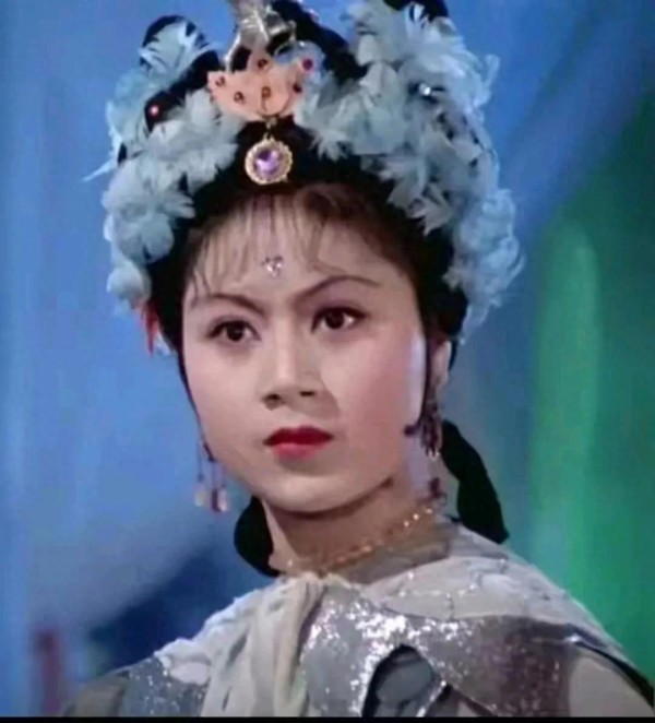 黄梅女神马兰遇到的三个男人：一个爱人一个仇人一个又爱又恨的人