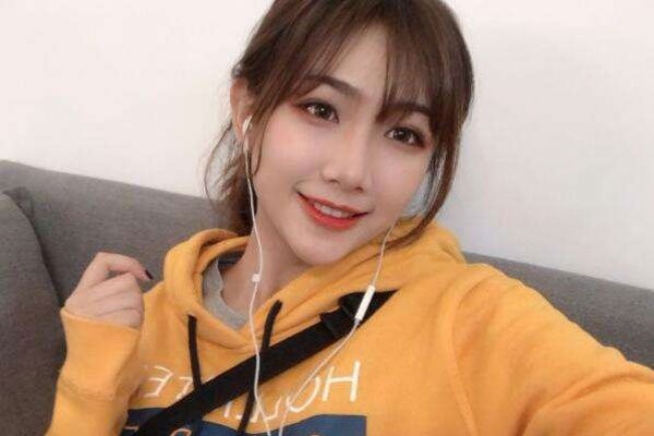 钟婷和紫然是双胞胎吗 钟婷紫然已经貌合神离了?