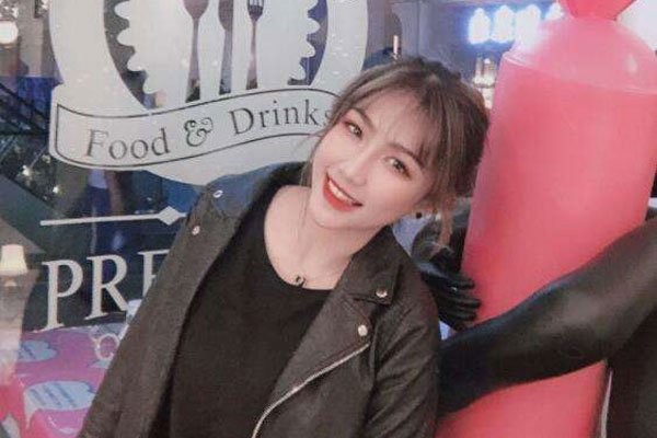 钟婷和紫然是双胞胎吗 钟婷紫然已经貌合神离了?