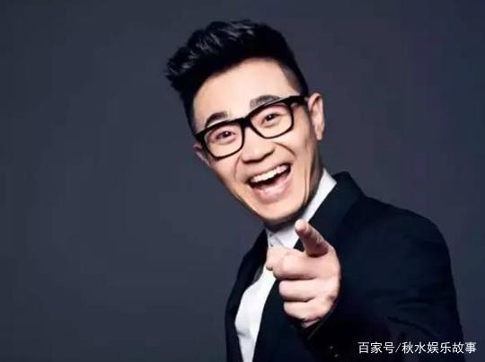 难怪大鹏和柳岩关系这么好，却没有任何绯闻，看到妻子就懂了！