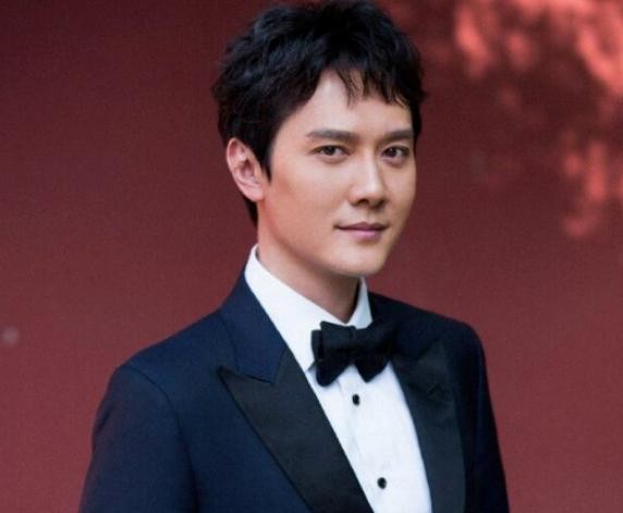 “家境显赫”却从不炫富的明星，冯绍峰上榜，最后一位竟是王子