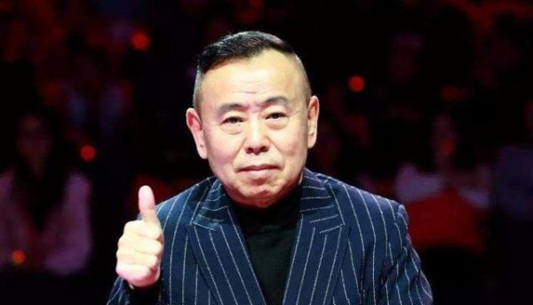 因不认识蔡徐坤，潘长江被粉丝骂，如今声称不认识肖战