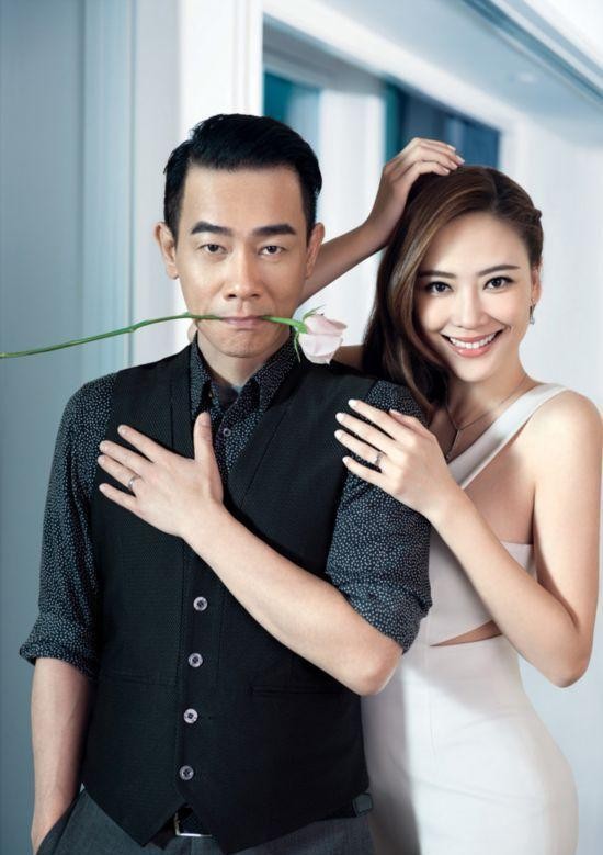 大龄男明星都找了小花旦, 大龄女明星只能找小鲜肉