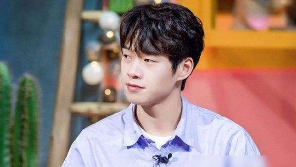 魏大勋抠门为什么人缘还如此好，看到他和圈内好友的关系，羡慕了
