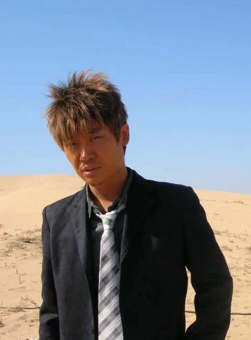 李延亮 演艺经历 生活照