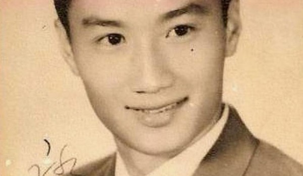 香港巨星一代人的传奇，周润发演过他的小弟，83岁获终身成就