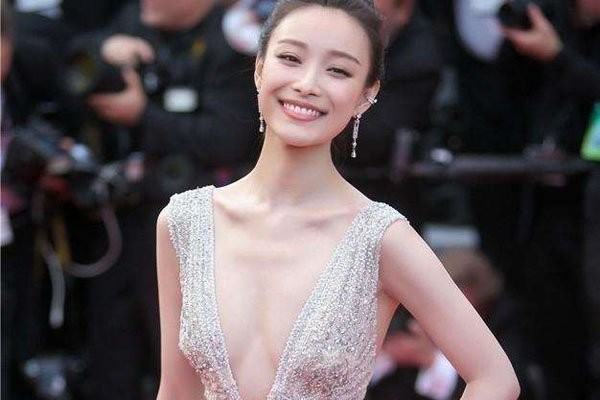 张艺谋和倪妮是真的吗 倪妮的三天三夜和导演怎么回事